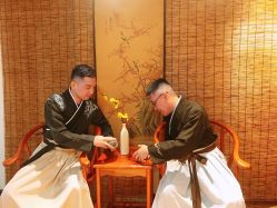 -汉仪华裳汉服馆(打浦桥店)