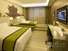 -西安大雁塔科技大学地铁站亚朵酒店