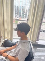 -藤野造型烫染·漂发