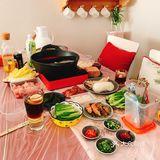 每次朋友来做客， 来不及准备菜就选择吃火锅