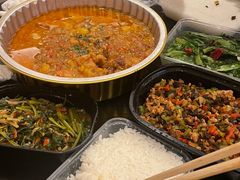 -浩海火燒雲傣家菜(芮欧百货店)