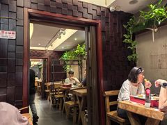 -万记麻辣烫国展总店