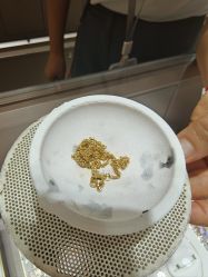 -六福珠寶(巴黎春天五角场店)