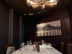 包厢-Wolfgang’s Steakhouse 沃夫冈牛排馆(上海白玉兰广场店)