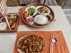 -亚龙湾希尔顿自助餐厅·海鲜·烧烤·沙滩BBQ·现场乐队