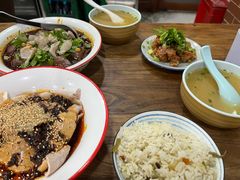 -朱大嘴肥肠血旺(福字街店)
