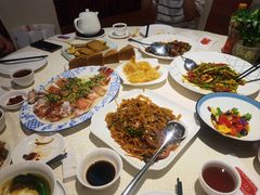 -顺峰海鲜酒楼(省府店)