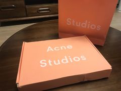 -Acne Studios(芮欧百货店)