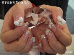爱手爱脚造型水晶甲-摩睫+皮肤管理·科学美容中心