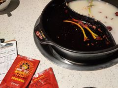 鸳鸯锅-钢管厂歆瑞源油卤串串香(春熙路太古里店)