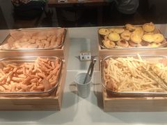 -言玖鲜火锅串串披萨自助(益田假日店)