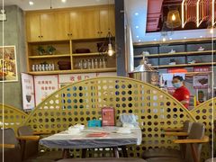 大堂-肥肥虾庄·金牌油焖大虾(汉口城市广场店)