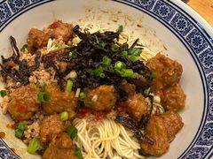 干拌辣肉面-沪西老弄堂面馆(定西路店)