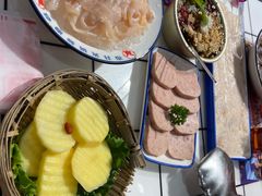 -喜悦小串丹东小黄牛海鲜烧烤大排档(民主广场店)