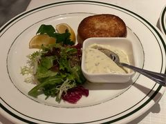 招牌蟹肉饼-Wolfgang’s Steakhouse 沃夫冈牛排馆(上海白玉兰广场店)