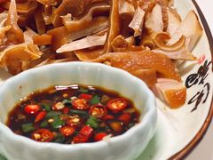 卤猪耳朵-龙虾故事餐厅(安置房小区店)