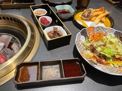 -铭牛烧肉·和牛海鲜自助(高新月牙湖店)