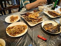 -亮亮烧烤(积玉桥总店)