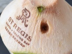 -三亚亚龙湾瑞吉酒店·宴悦Driftwood·游水海鲜·牛排·草坪·私人定制