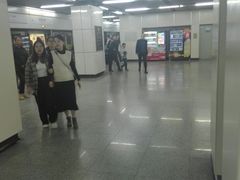 -陆家浜路(地铁站)