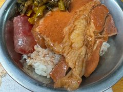 -梁阿婆廿年老牌扣肉糯米饭