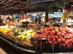 -中百仓储超市有限公司(越秀星汇维港店)