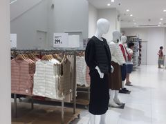 -优衣库(上海金桥国际商业广场店)