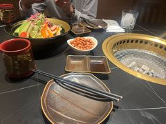 -山川小町·极番烧肉(新地假日广场店)