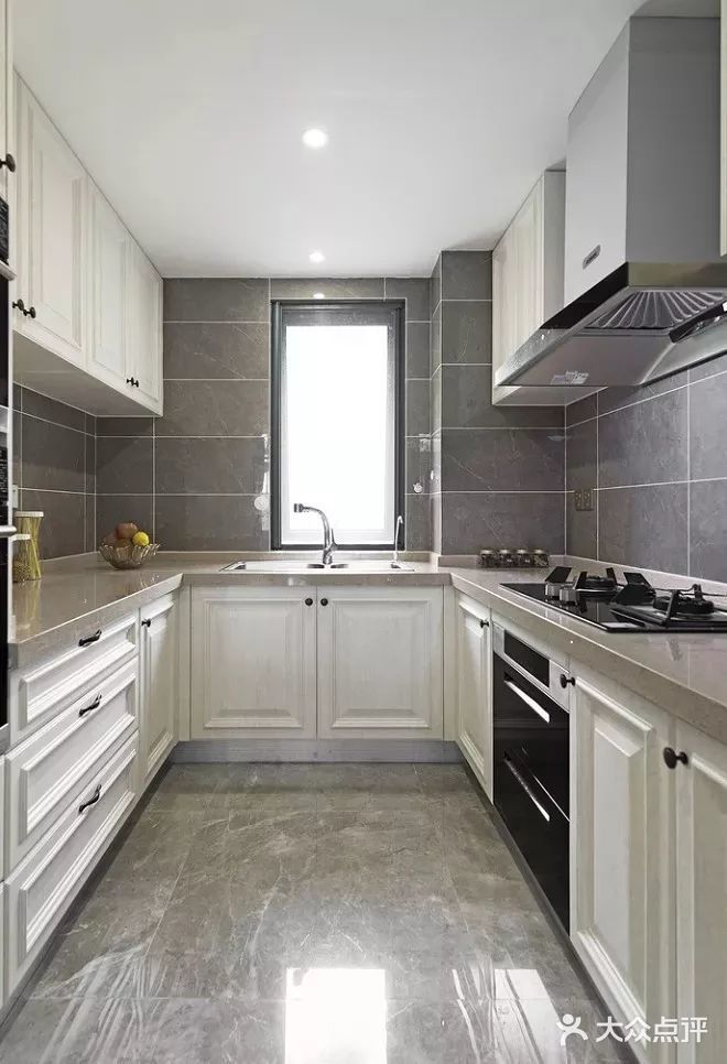 今日分享简单吊顶超大气，个性背景墙超高级