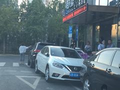 -喝丢一只鞋辣炒海鲜小烧烤(三八广场店)