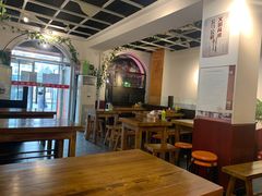 大堂-丽虹云南过桥米线(兴工街店)