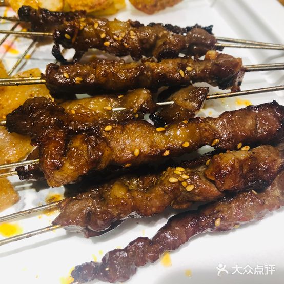 霸王居烧烤串城(振兴路店)