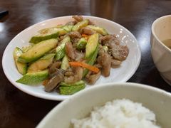 -尝囍煲仔小菜