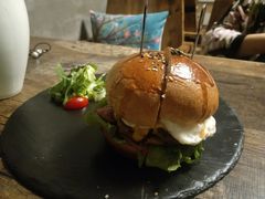 -HIGH FIVE哈福手工汉堡(桂林路店)