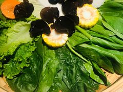 -尚尚仙·酸汤猪手·猪肚鸡火锅(华联万柳购物中心店)