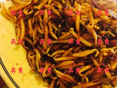 -闯关东东北农家菜(崂山石老人店)