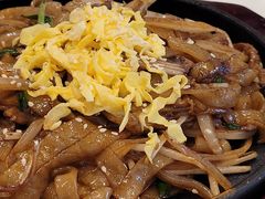 干炒牛肉河粉-金湖港式餐厅(建外店)