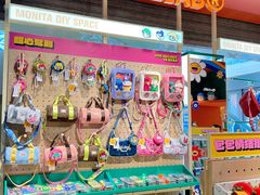 -燕莎奥特莱斯购物中心