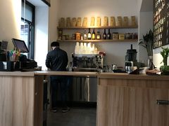 -WOW coffee