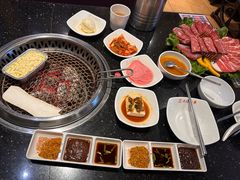 -木槿花韩式炭烤·熟成肉工坊(孙文东路店)