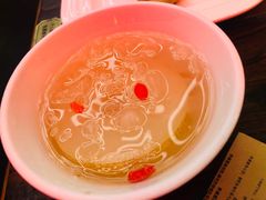 银耳炖雪梨-外婆家(蓝色港湾店)