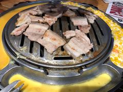 -青瓦炭韩潮烤肉(花园道店)