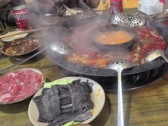 -黄潇洒老火锅(九眼桥宏济巷店)