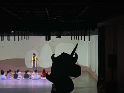 -小鸡哆哆故事屋·儿童乐园(嘉里城店)