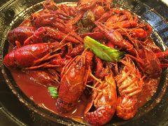 -虾弄弄海派小龙虾·牛羊蝎子火锅