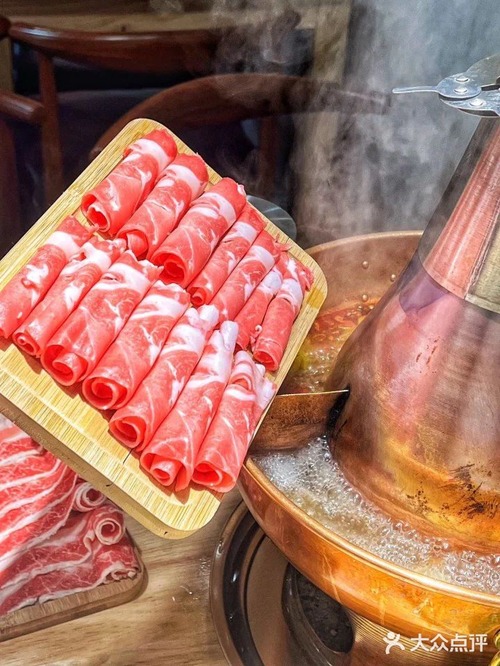 南锣鼓巷的宝子有福了，这家北京涮肉必吃
