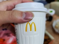 -麦当劳(中二横路店)