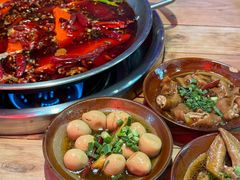 -老街·稳拈老火锅(海椒市店)