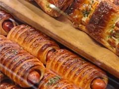 -巴黎贝甜(大宁国际商业广场店)