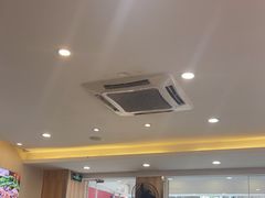 -万煲旺·香港老传承煲仔饭·猪杂汤(客村店)